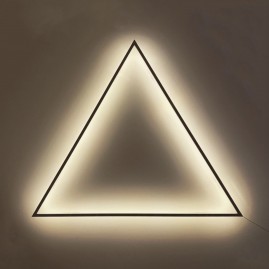 Настенный светильник TriangleWall